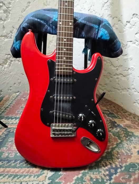 Guitarra Ária Pro II ST