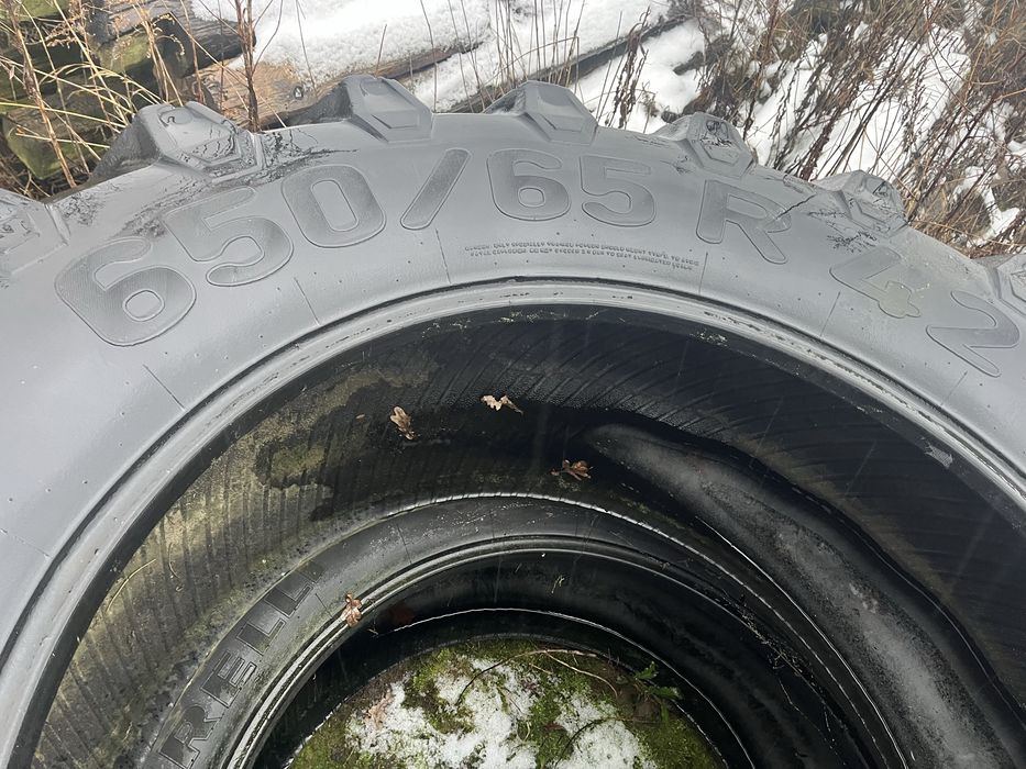 Opona 650/65/R42 pirelli