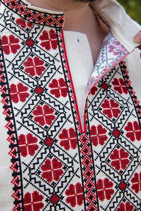 Вишиванка чоловіча лляна українська сорочка вишита з довгим рукавом