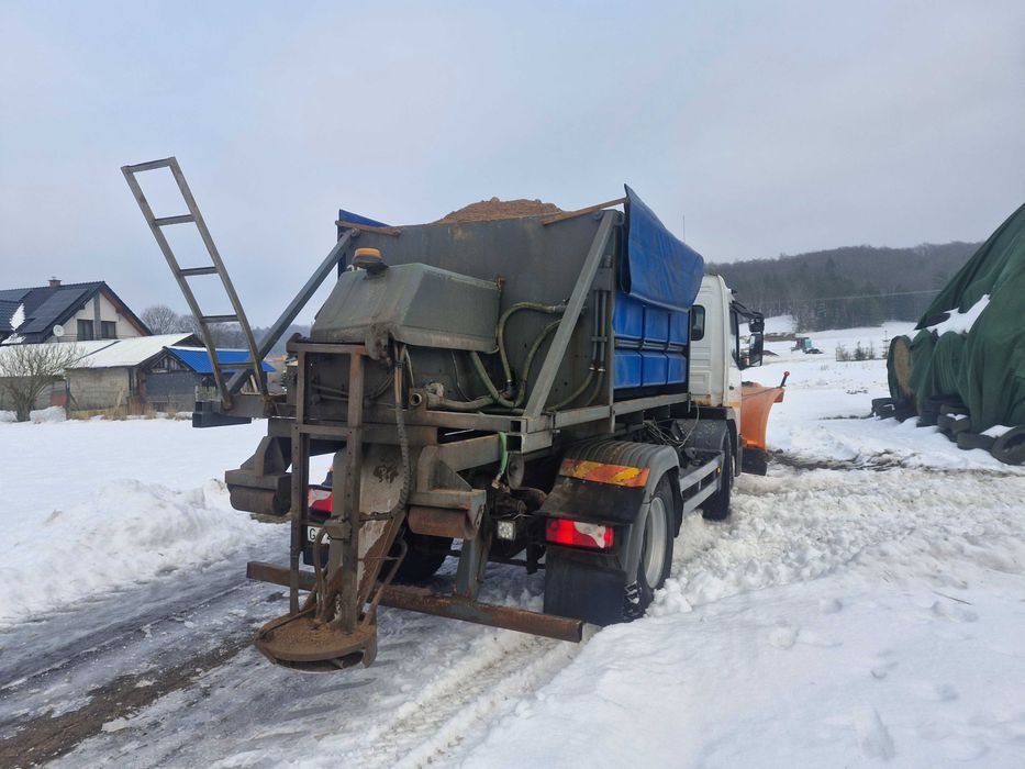 Mercedes Atego pług piaskarka