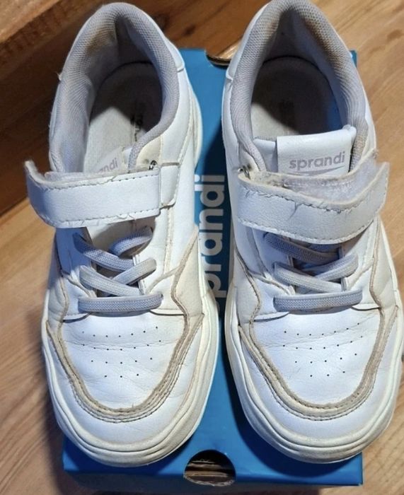 Buty sportowe Sprandi 35