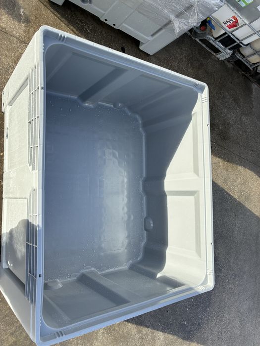 PALOTES DE PLASTICO novos grandes ventilados e vedados