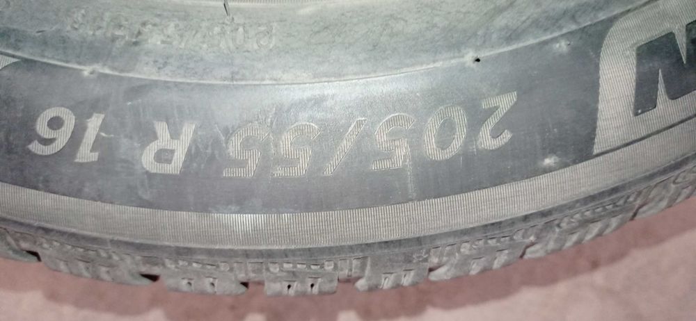 Продам 2 колеса  5*108 205*55/16