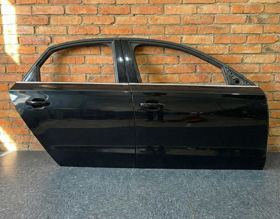 Двері Audi A8 A8L D5 4N передні або задні праві ліві разборка