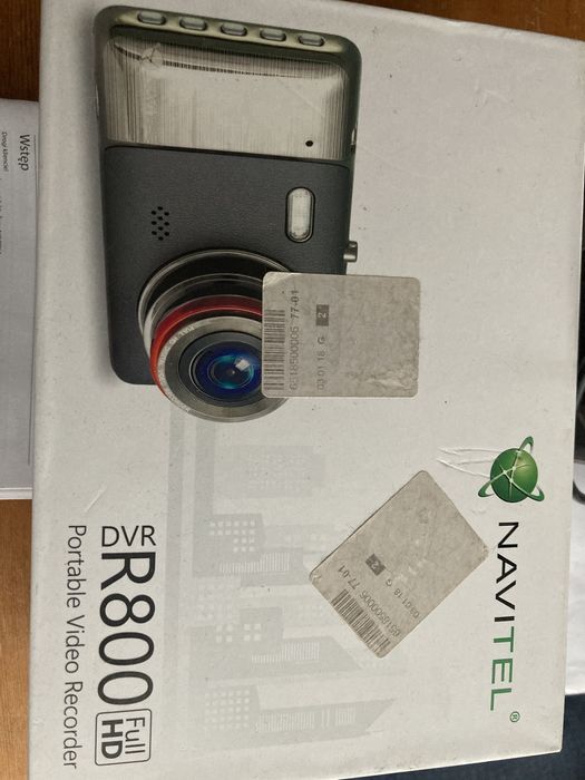 Wideorejestrator NAVITEL R800 + karta pamięci 8 GB