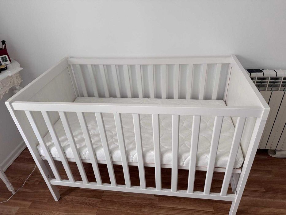 Berço de bebé Ikea SUNDVIK
