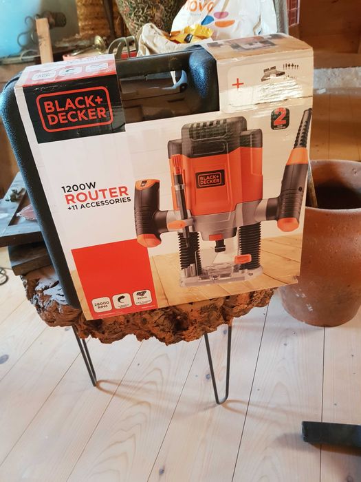 Tupia/ fresadora  BLACK + DECKER 1200W