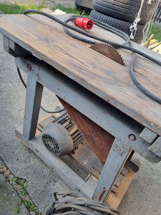 Piła stołowa duża