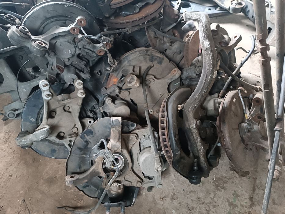 Поворотний кулак Hyundai Sonata YF LF 2009 — 2017