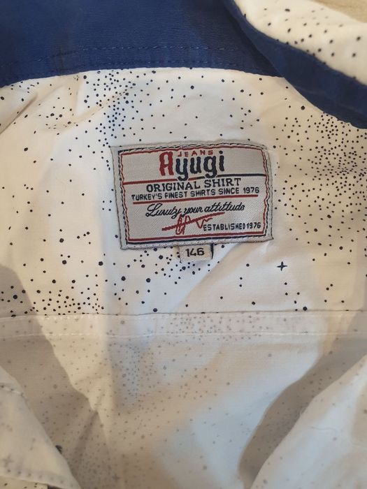 Продам білу рубашку