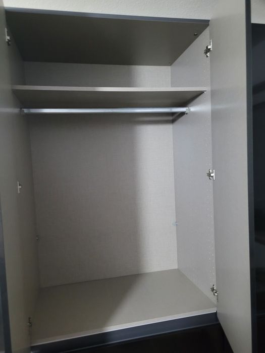 Szafa  duza  potrójna 271x210x56 w połysku antracyt stan bdb