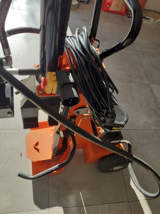 Alugo Rachador de lenha monofásico