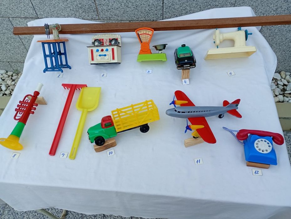 Brinquedos (Jato)+(Pepe)+(Moura)+(Osul)+(Caty) +etc.