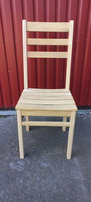 Стілець деревяний не фарбований