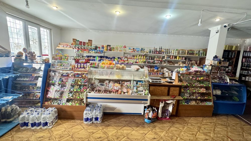 Магазин продовольчий Мошни