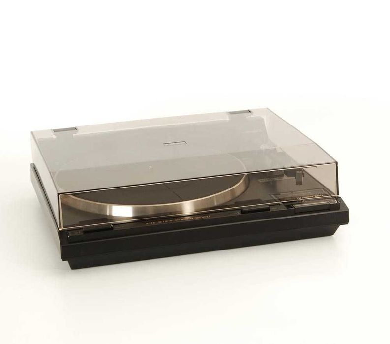 Gira Disco Pioneer PL-880