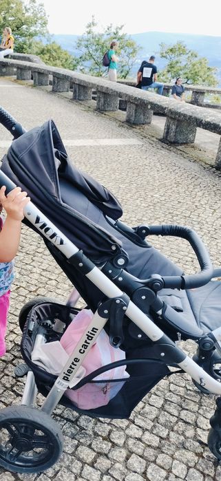 Carrinho bebé Pierre Cardin