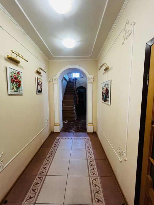 Розкішний будинок р-н Лелеківка