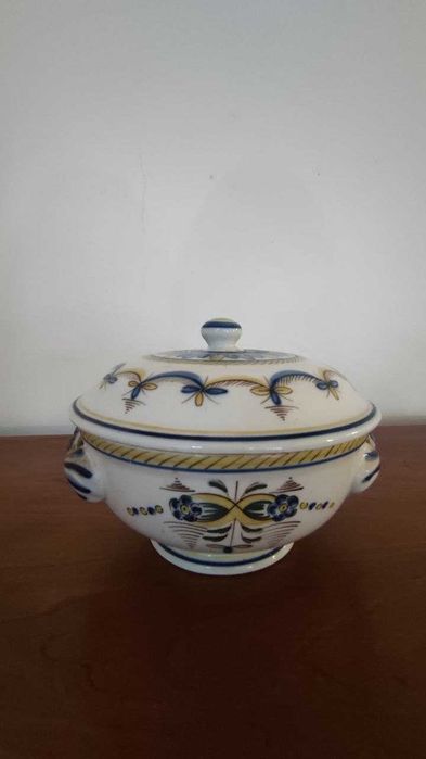 Terrina de Louça Tradicional de Viana – Pintada à Mão