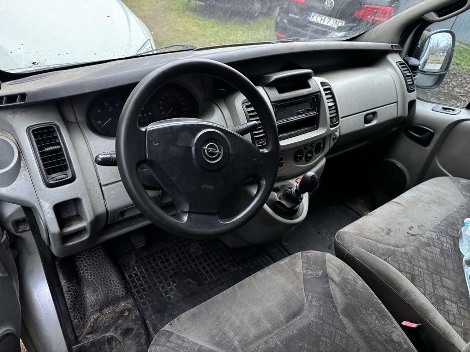 Opel Vivaro 2004 1.9 tdi 9 osobowy
