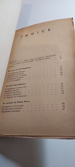 Páginas Corporativas - Fernando Campos (1941)