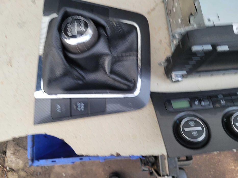 Radio panel klimatyzacvji vw passat B6 stan bdb