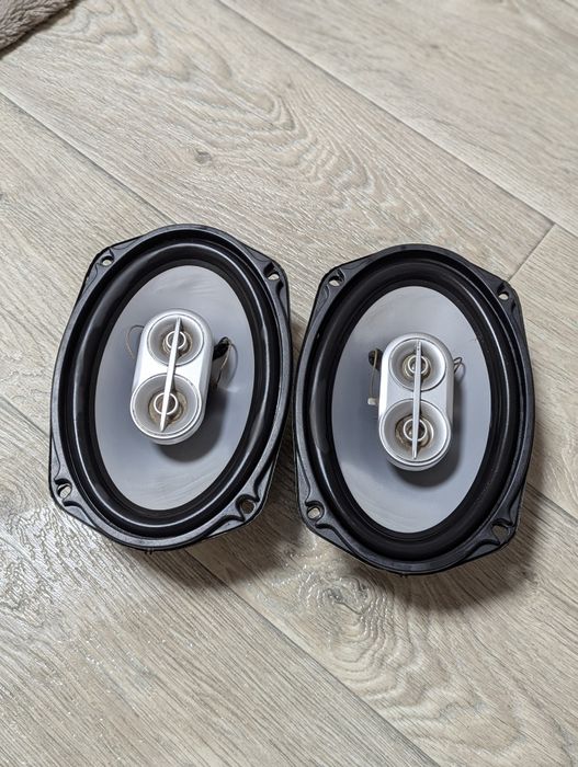 Овалы динамики в авто!Колонки в машину!Динамики овальные!Автозвук!!!