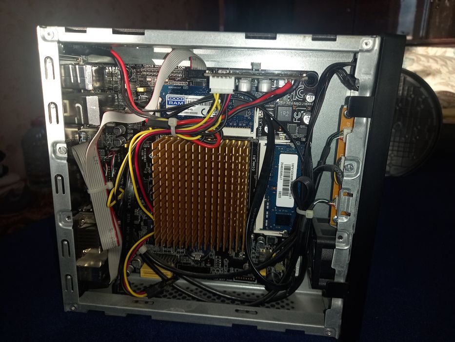 Міні пк для роботи