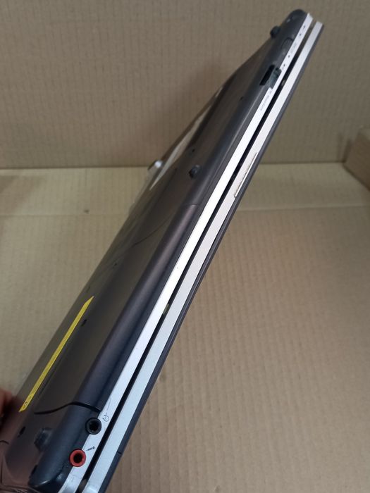 Ноутбук Sony Valo "model VGN-FW490"