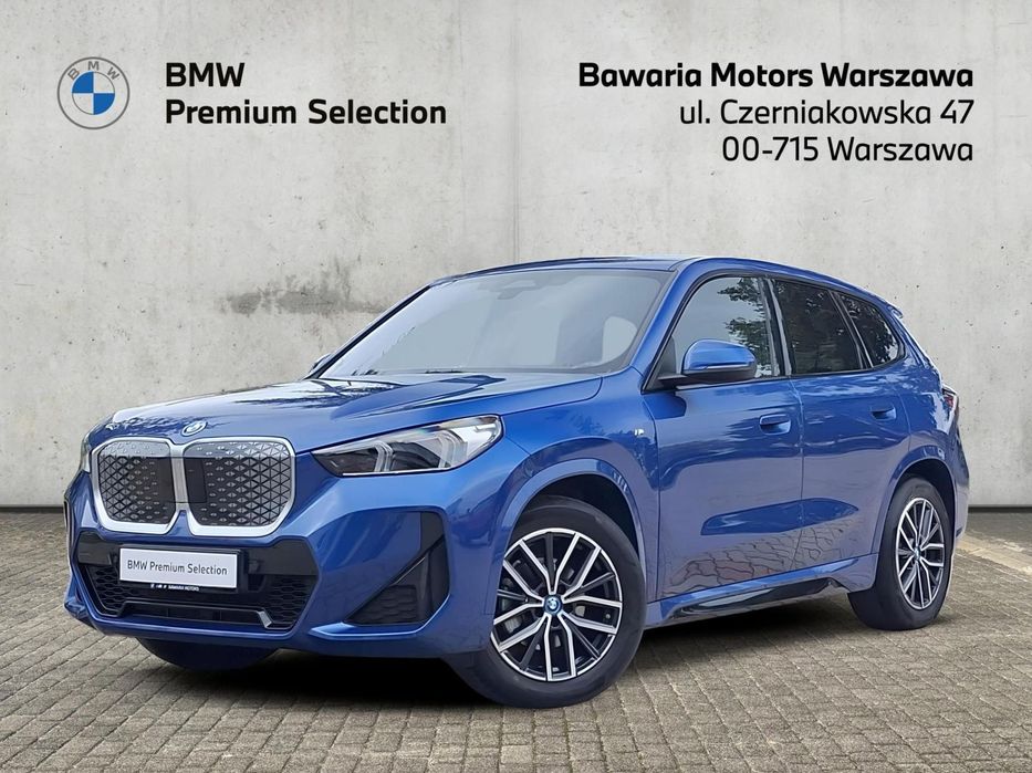 BMW iX1
