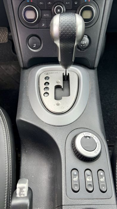 Nissan Qashqai 2.0dci - Automático - Full extras