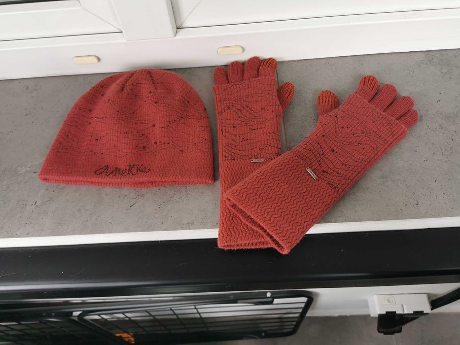 Anekke czapka i podwójne rękawiczki