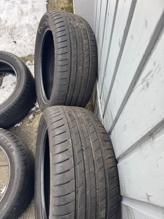 Літні шини літо Good Year 225 50 R17