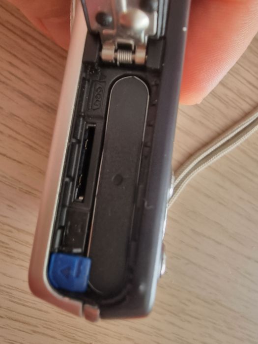 Camera digital Samsung ST65
14.2 mpx
5x digital zoom
HD
Sem carregador