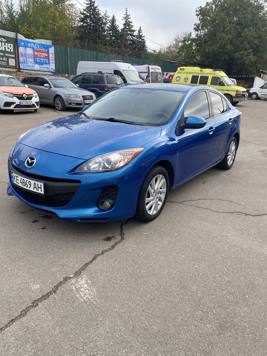 Продам гарне авто Mazda 3