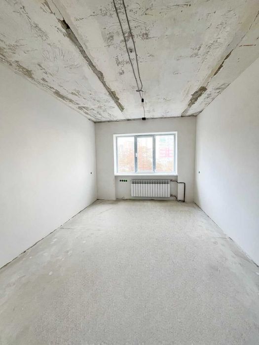 Трикімнатна з частковим ремонтом Ювілейний