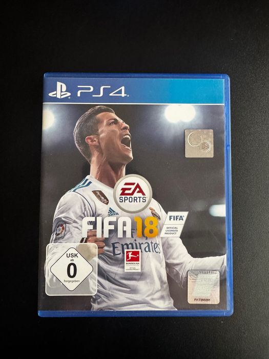 PS4 Custom, 6 Gier, 2 Pady