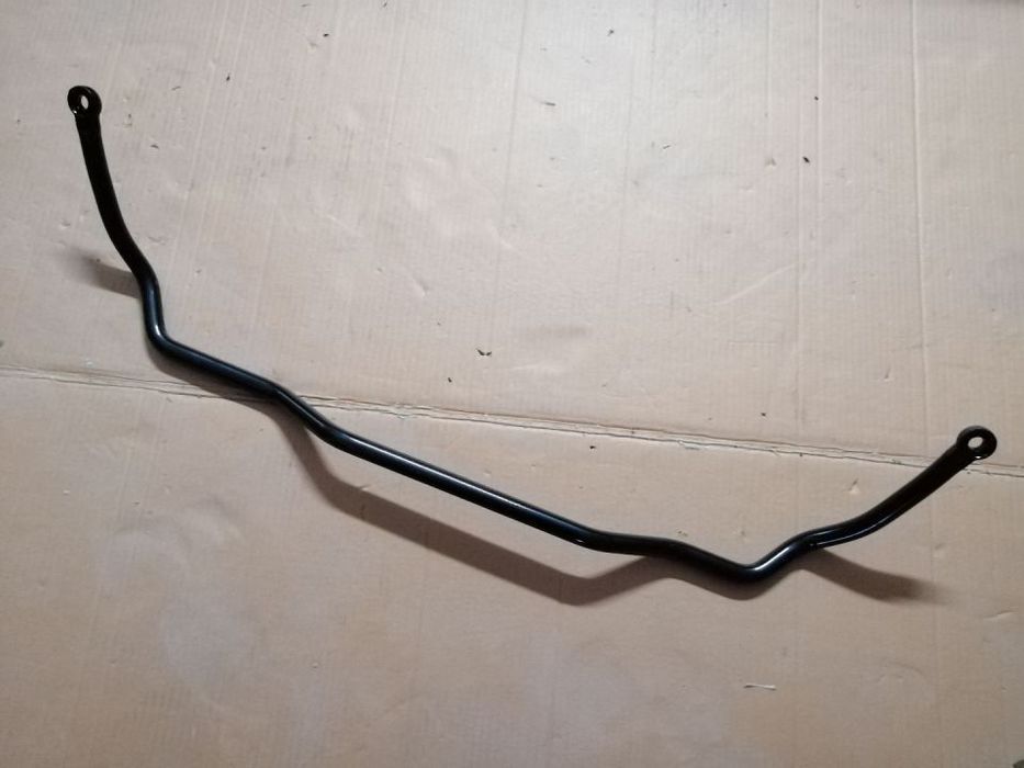 Barra estabilizadora Nissan Pickup D21 NOVA