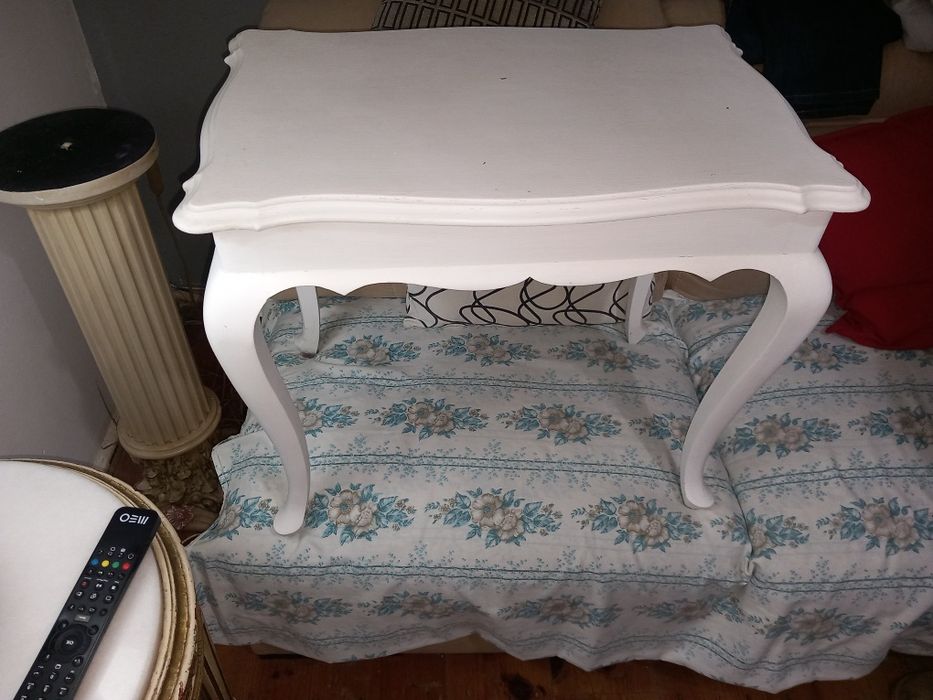 Mesa de apoio de sala