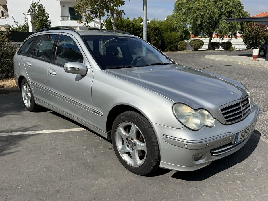 Mercedes-Benz C 200 — fotografia 3