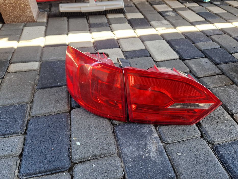 Задние фары на Volkswagen Jetta 2014г
