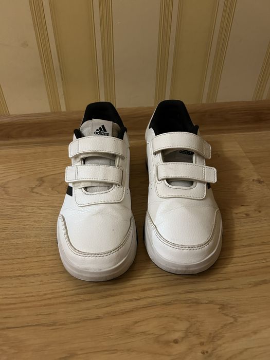 Кросівки adidas 35 р