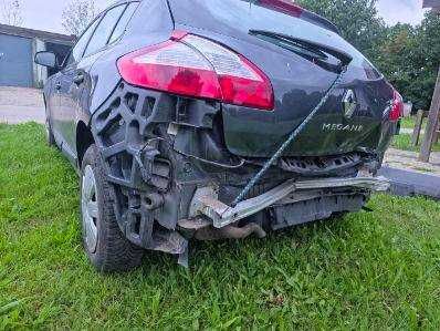 Renault Megane |||  Hatchback 2011 - 1.6 Benzyna - 160 tys. km - Odpala - Poduszki OK - Klima sprawna