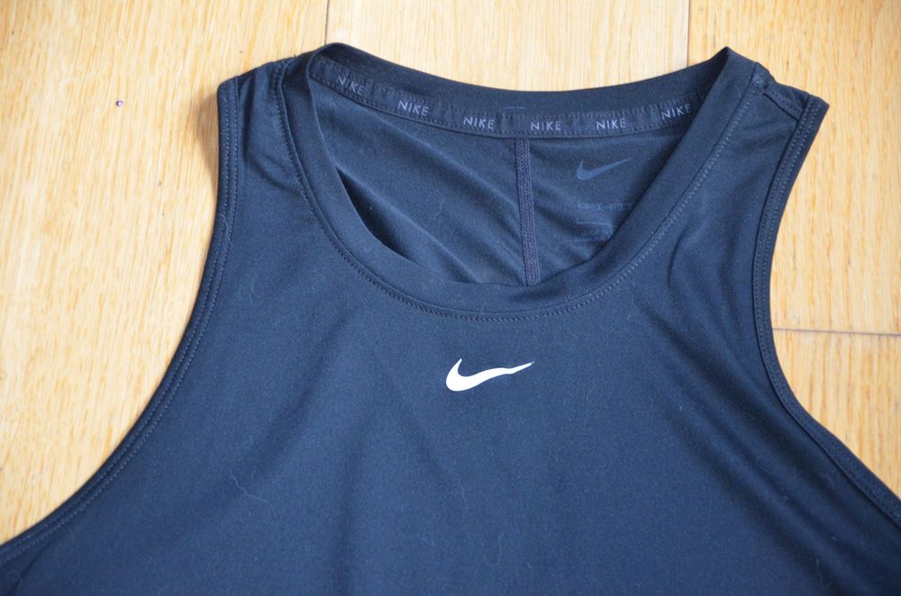 t-shirt top  Nike czarna r. L