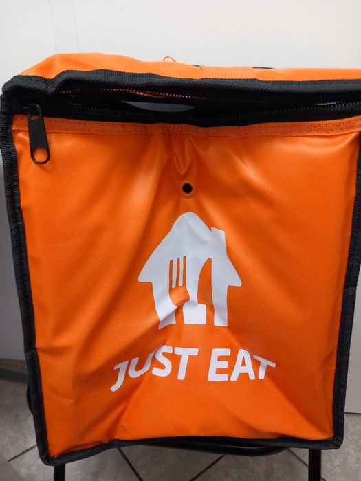 Torba termiczna firmy Just Eat
Bardzo profe