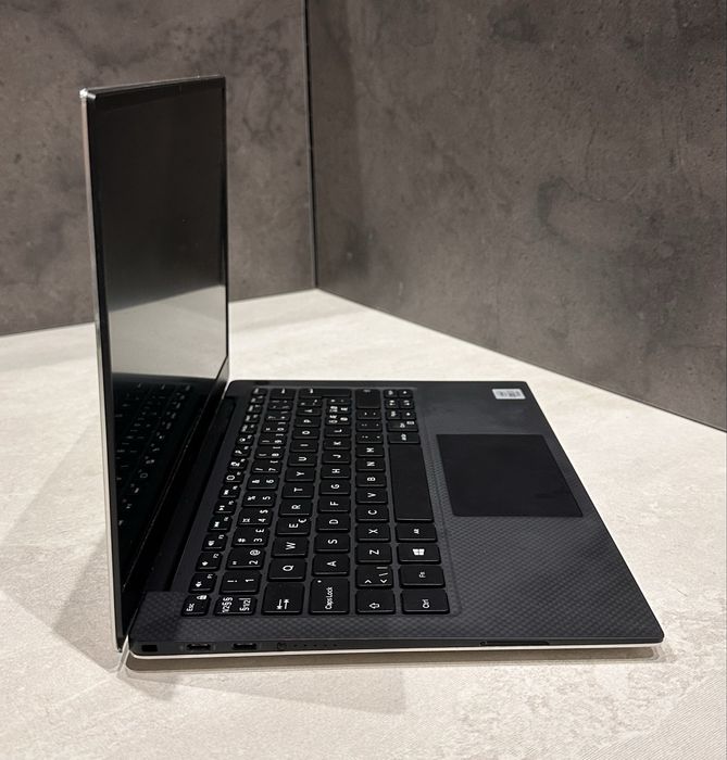 Ноутбук Dell XPS P82G 13.3" 16/256GB SDD i7-10510! N3291