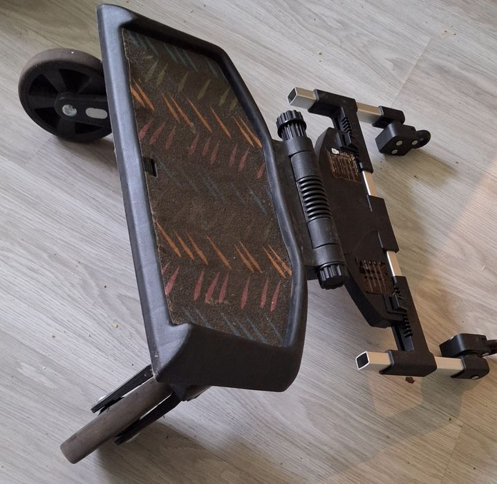 Dostawka do wozka mało używana