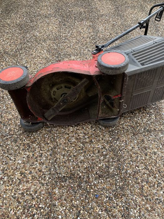 Relvvadeira.   Eletrica.  Usada.