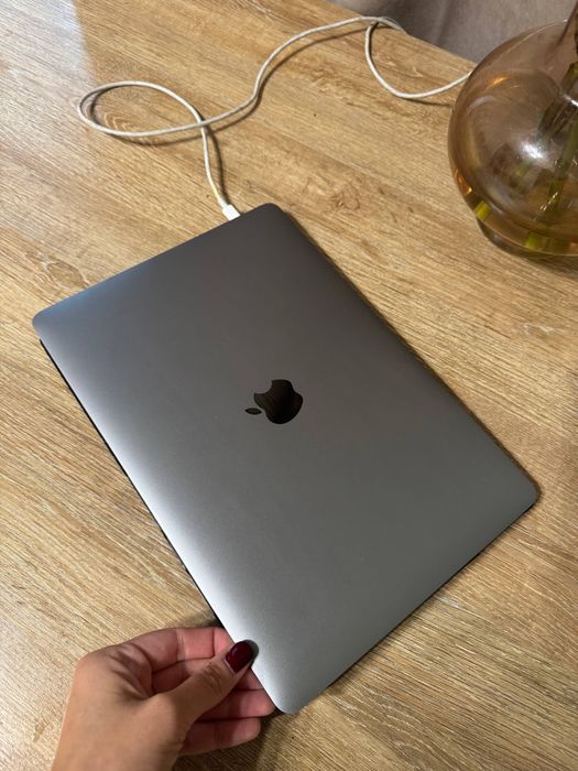 Macbook Pro 13 2019 I5 128 Gb Ідеал