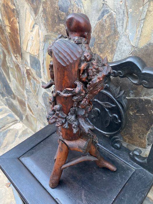 Escultura Divindade Tamarindo China séc XIX 51 cm